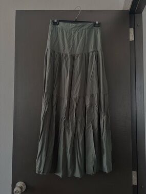 Emery Rose Dark Green Tiered Boho Maxi Skirt - S